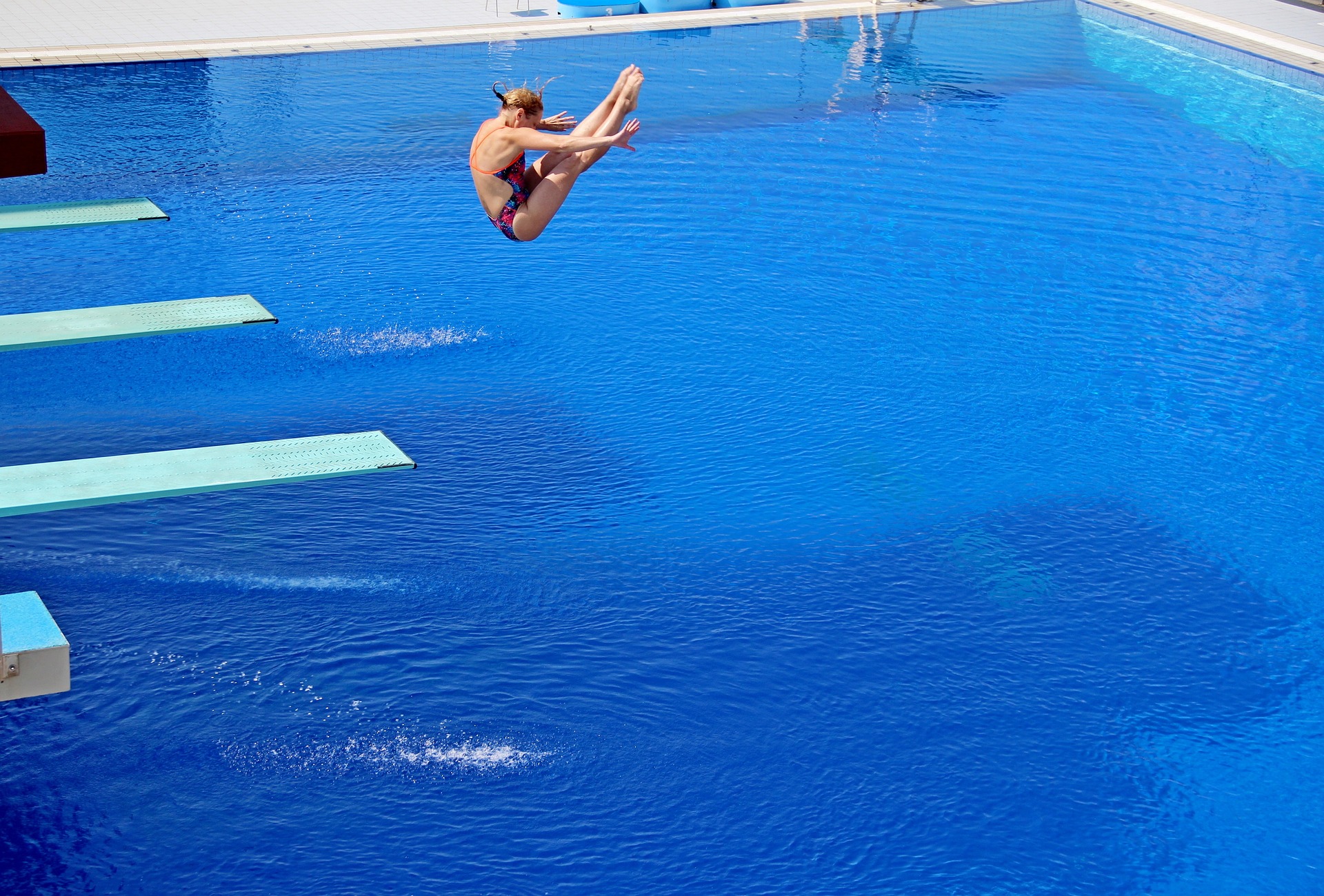 pool diving platform